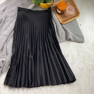 Zara black pleated A-line midi skirt